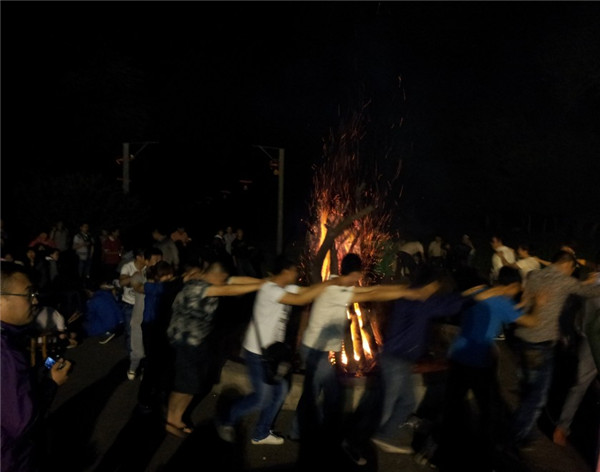 1543884942992401.jpg 6356909167885675005091111.jpg